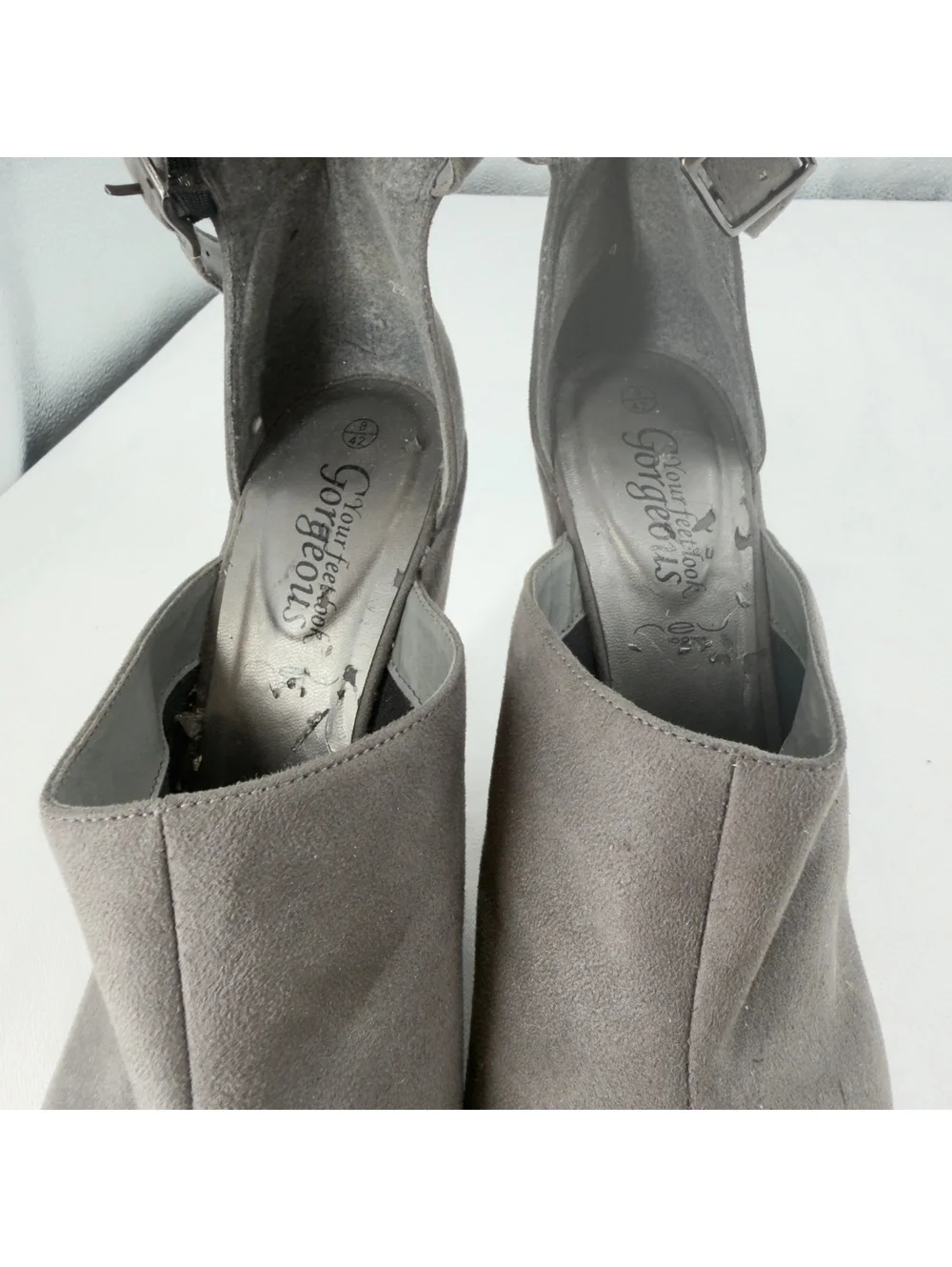 Y2K Grey Faux Suede Platform Wedge Heels Ankle Strap Sandals Size US 10 Bratz